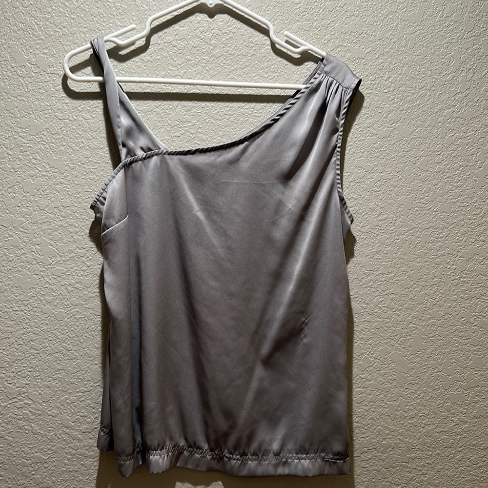 Banana Republic women’s top
